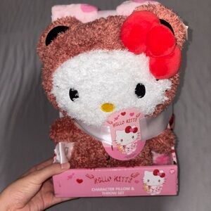 Hello Kitty Stuffed Animal & Blanket Set